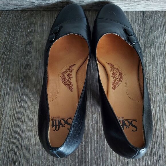 Sofft Black Leather Slip On Kitten Heel Pumps Size 9M - Picture 6 of 9